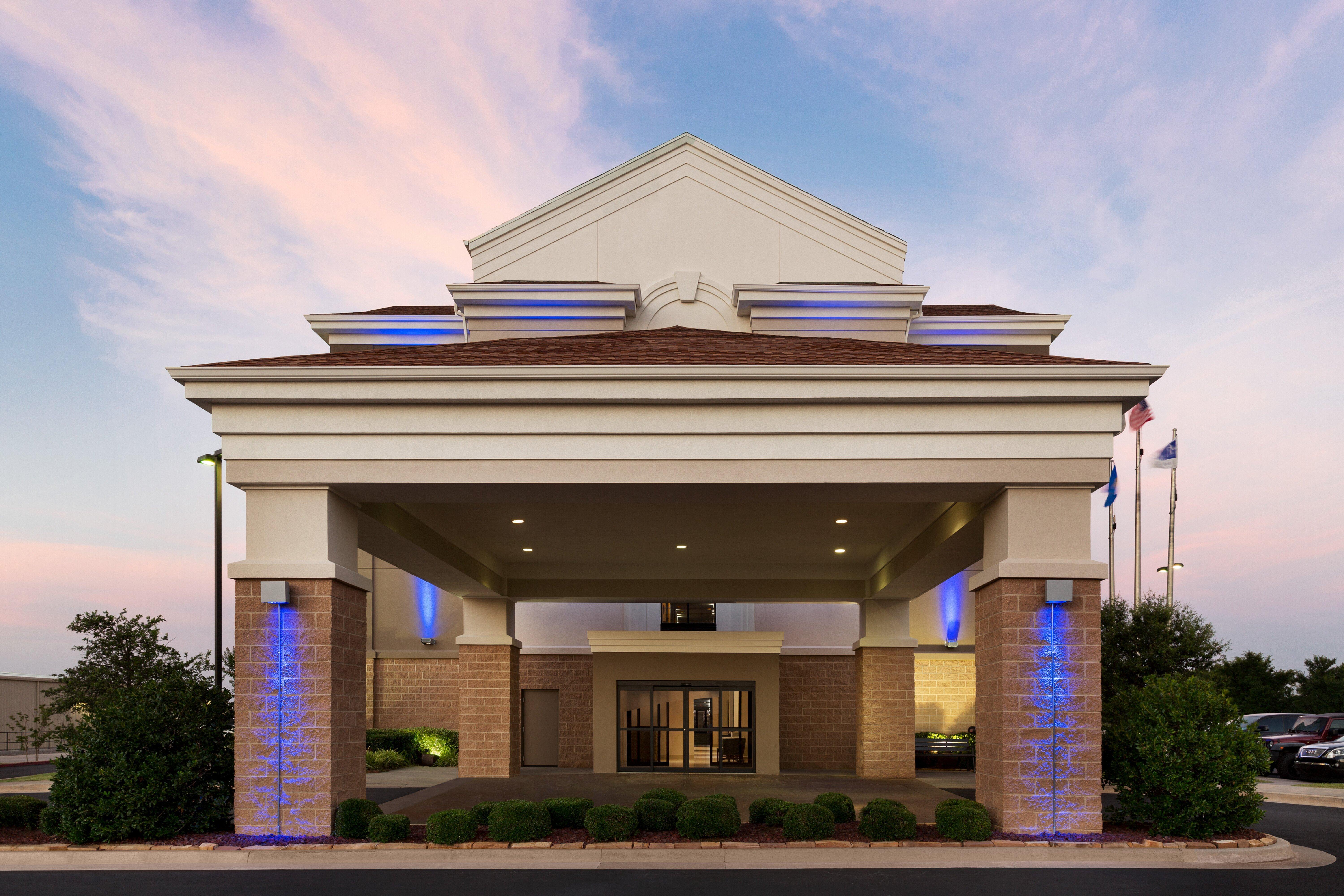 Holiday Inn Express Hotel & Suites Shawnee I-40 By Ihg Eksteriør bilde