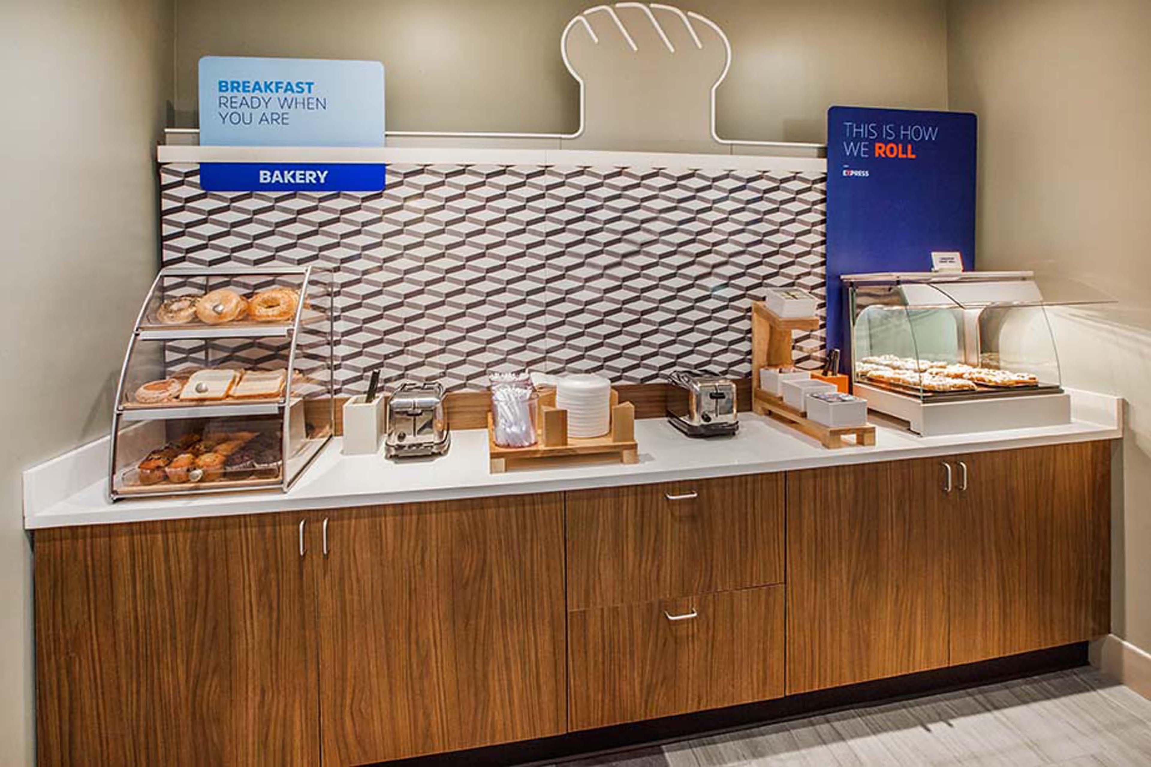Holiday Inn Express Hotel & Suites Shawnee I-40 By Ihg Eksteriør bilde