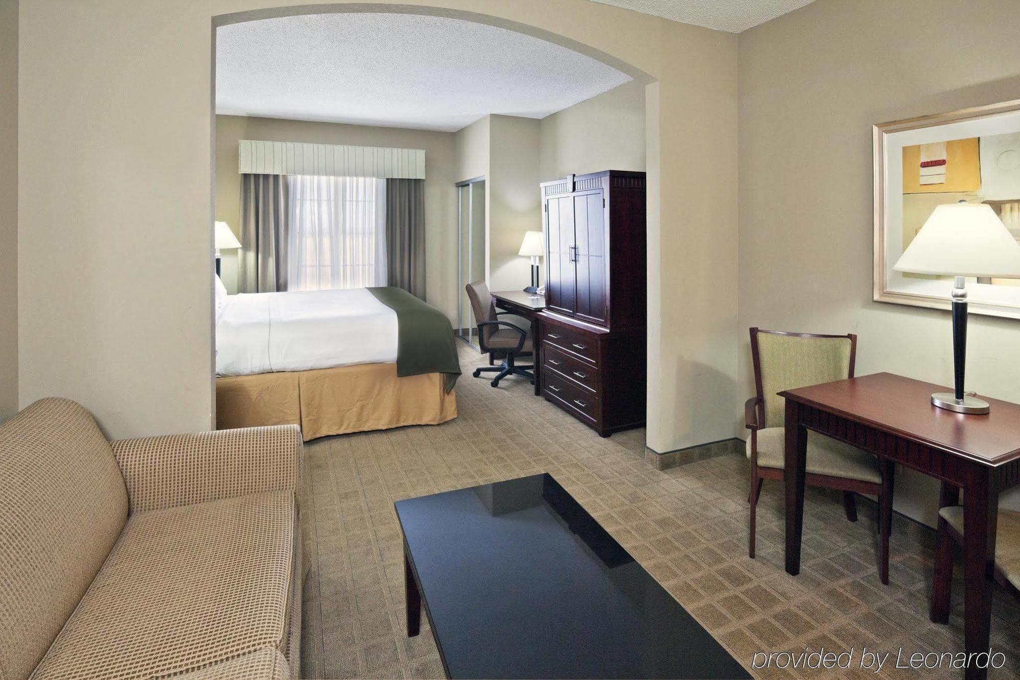 Holiday Inn Express Hotel & Suites Shawnee I-40 By Ihg Rom bilde